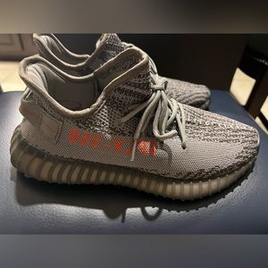 Yeezy 350 Sneaker